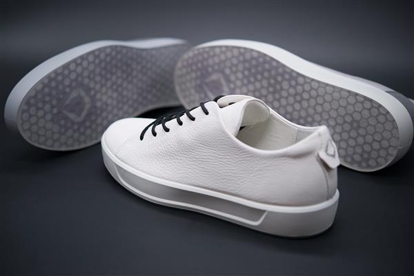 Foran Lyrical Jeg regner med Cambridge Design Partnership and shoe brand ECCO explore 3D printing in  customized footwear - 3D ADEPT MEDIA