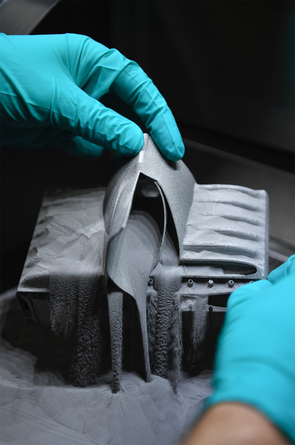 What makes Additive Manufacturing applications different in the Tooling