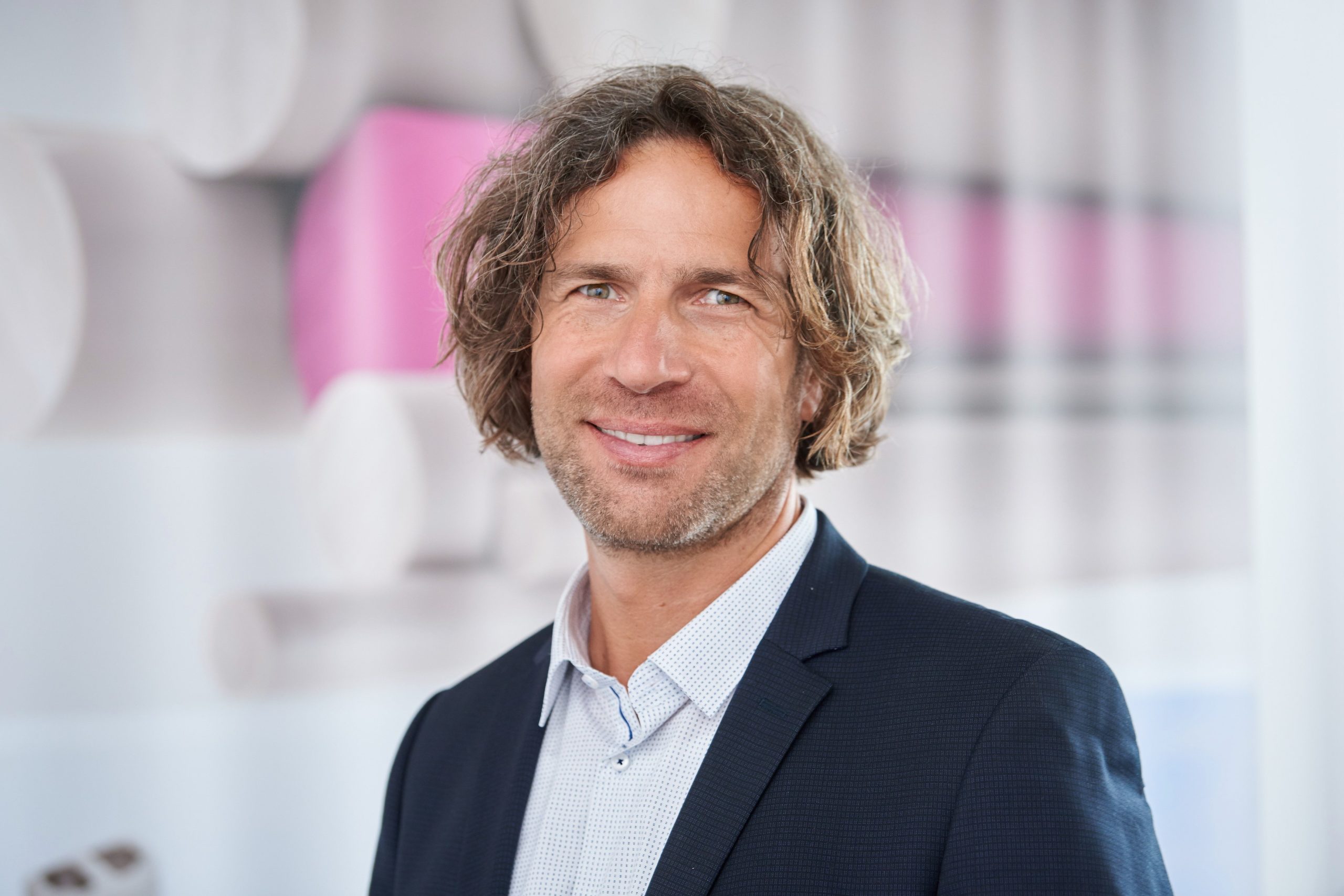 Portrait of Marc Knebel, interviewed about medical materials at Evonik