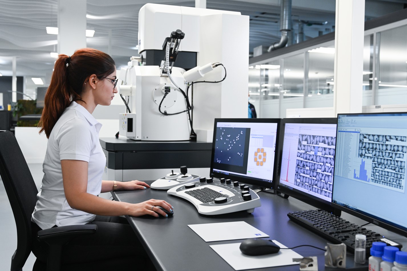 Metrology inspection workstation