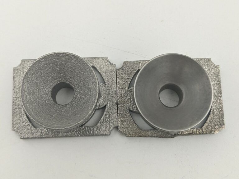 Échantillons coniques imprimés en 3D avant et après finition — Voxel Innovations