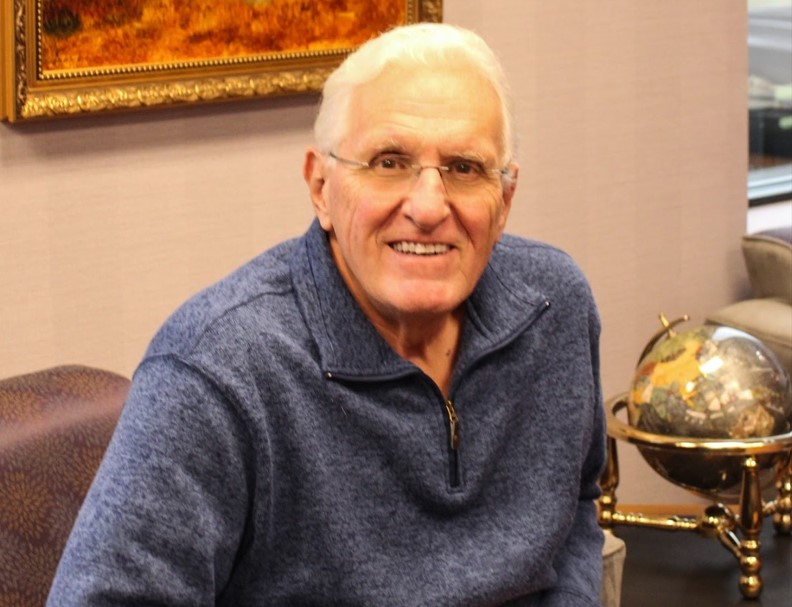 Portrait of Ken Susnjara in an office