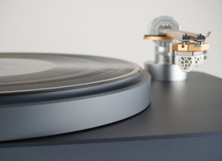 A monoblock moving-coil turntable cartridge features a 3D-printed single-piece ceramic Voronoi-web housing