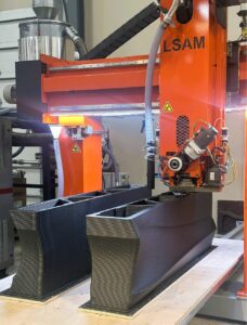 Pièce imprimée en 3D entrain d'être produite