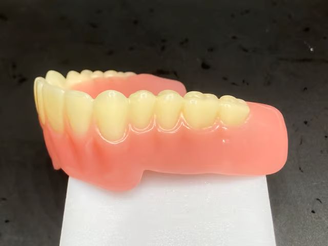  multi-material, monolithic jetted dentures 