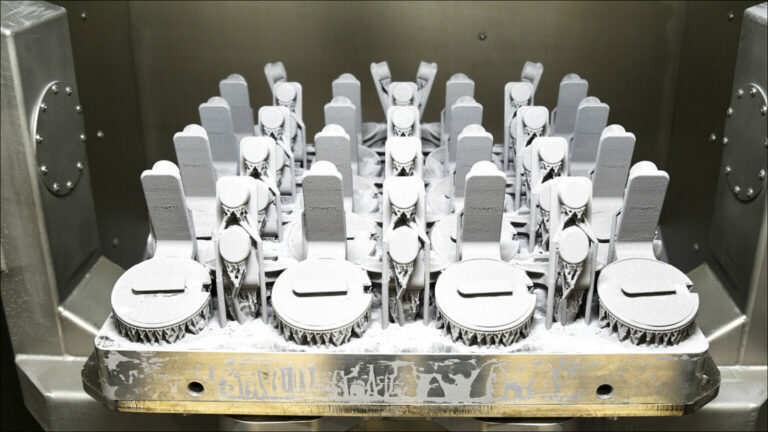 AlSi10Mg parts, printed on the NXG XII 600 system, depowdered in the SFM-AT1000-S by Solukon