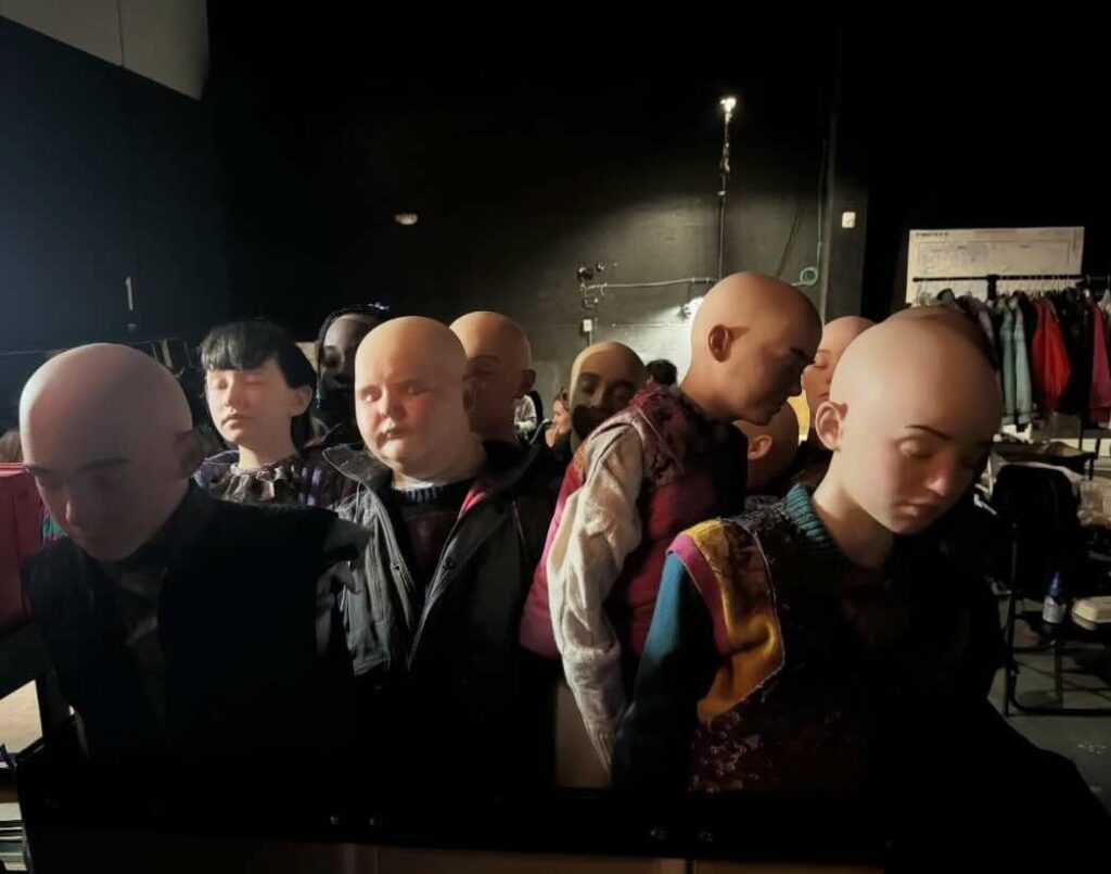 Body doubles | Source: Eryn Krueger Mekash/Instagram