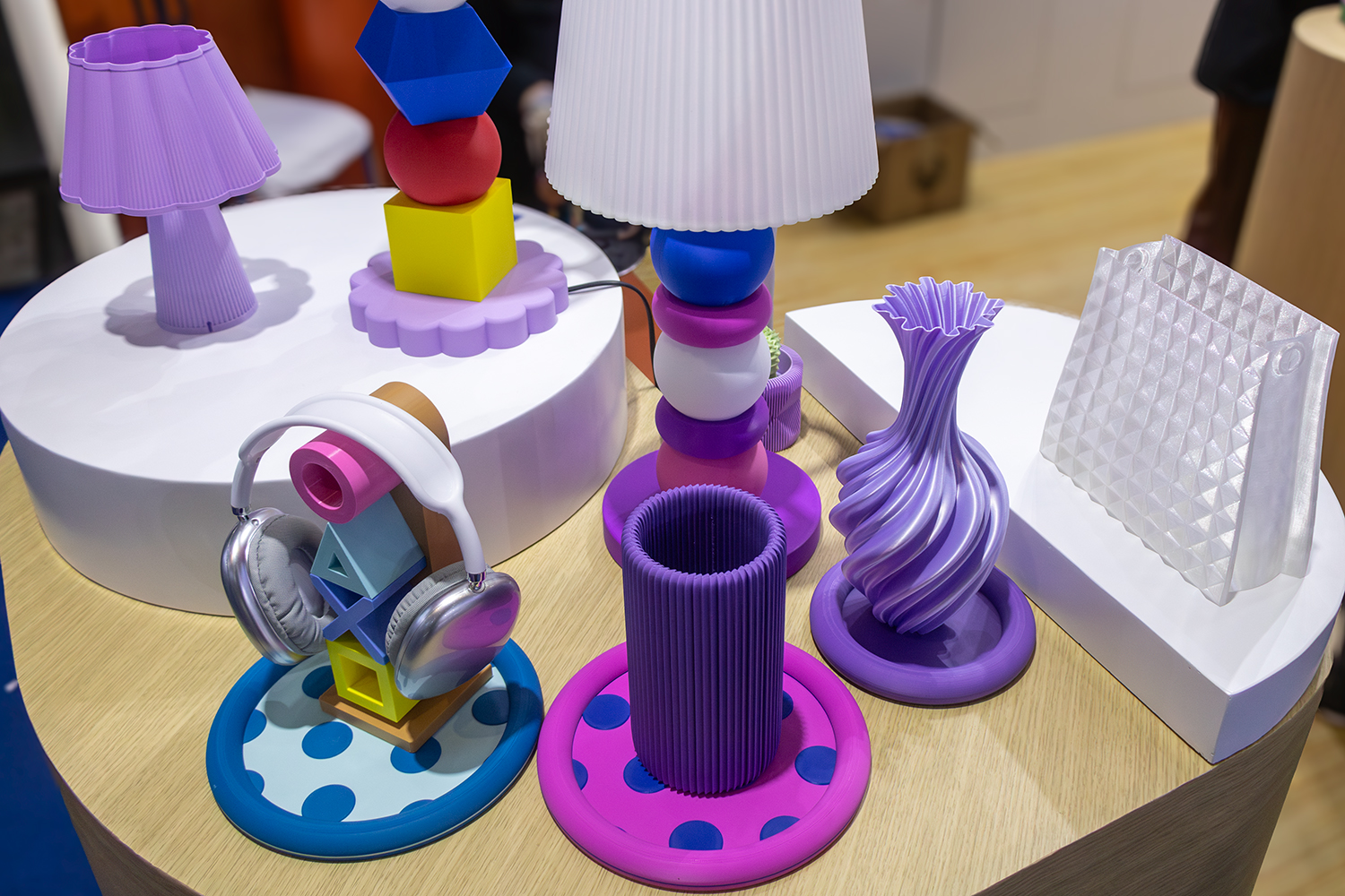 3D-printed lamps and consumer objects