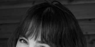 Maeve Gillies portrait (white woman)