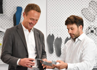 3D Prod and Sculpteo join forces to create a new European leader in additive manufacturing Quentin Kiener (3DPROD) & Alexandre D’Orsetti (Sculpteo)