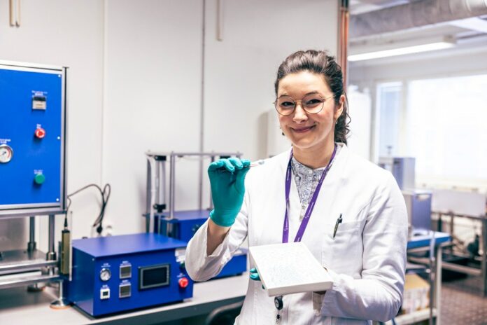 PDH Researcher - woman