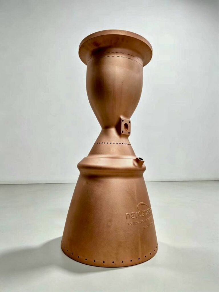 Copper-coloured NordSpace combustion chamber.