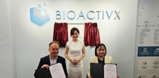From left to right: UltiMaker CEO, Michiel Alting von Geusau, Member of Parliament and Guest of Honor Ms Tin Pei Ling, and BioactivX CEO, Dr Peili Teo, at the MOU signing.