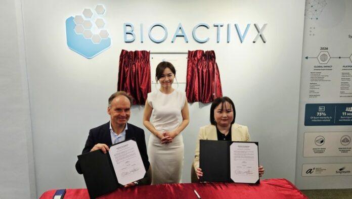 From left to right: UltiMaker CEO, Michiel Alting von Geusau, Member of Parliament and Guest of Honor Ms Tin Pei Ling, and BioactivX CEO, Dr Peili Teo, at the MOU signing.