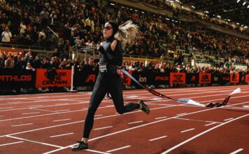 Keely Hodgkinson, wearing her one-of-one Nike speed suit, won the 800m race in a time of 1:56.40 at the Athlos London meet on Friday, September 18.